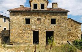 3 dormitorio casa de pueblo 220 m² en Motovun, Croacia. 215 000 €