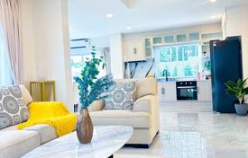 5 dormitorio villa 250 m² en Pattaya, Tailandia. $414 000