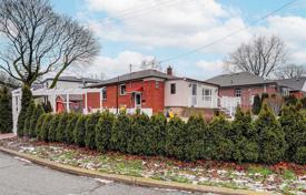5 dormitorio casa de pueblo en Scarborough, Canadá. C$1 157 000