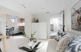 9 dormitorio adosado en Old Toronto, Canadá. C$2 500 000