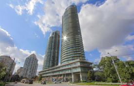 2 dormitorio piso en Lake Shore Boulevard West, Canadá. C$884 000