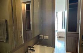 1-dormitorio apartamentos en condominio en Pathum Wan, Tailandia. $451 000