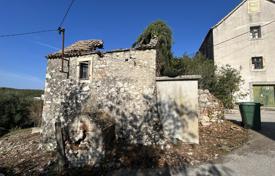 3 dormitorio casa de pueblo 510 m² en Sibenik, Croacia. 280 000 €
