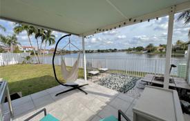 Casa de pueblo – Sunrise, Florida, Estados Unidos. $575 000