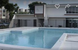 2-dormitorio apartamentos en condominio 101 m² en Miami, Estados Unidos. $289 000