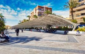 3 dormitorio villa 185 m² en Torrevieja, España. 750 000 €