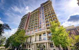 7 dormitorio piso en North York, Canadá. C$938 000