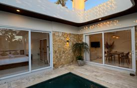 2 dormitorio villa 113 m² en Tumbak Bayuh, Indonesia. $200 000