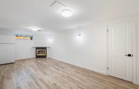 4 dormitorio casa de pueblo en Etobicoke, Canadá. C$1 806 000
