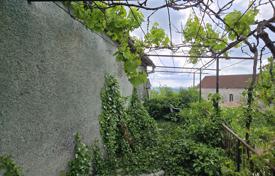 3 dormitorio casa de pueblo 188 m² en Gračišće, Croacia. 130 000 €