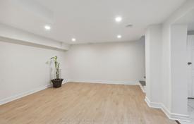 10 dormitorio casa de pueblo en North York, Canadá. C$2 135 000