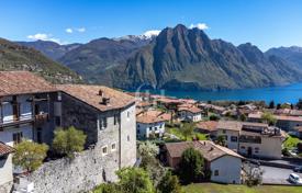 8 dormitorio castillo 700 m² en Iseo, Italia. 1 480 000 €