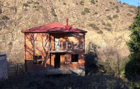 Casa de pueblo – Mtsjeta, Mtskheta-Mtianeti, Georgia. $250 000