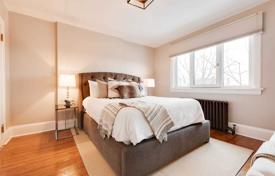 4 dormitorio casa de pueblo en York, Canadá. C$1 756 000