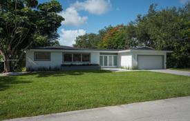 Villa – Pinecrest, Florida, Estados Unidos. $948 000