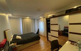 4 dormitorio piso 195 m² en Maltepe, Turquía. $192 000