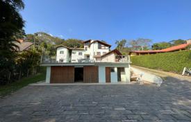 6-dormitorio apartamentos en condominio 1694 m² en Ibiúna, Brasil. $1 103 000