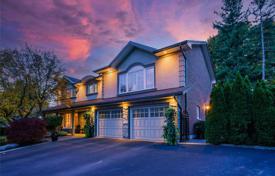 Casa de pueblo – Etobicoke, Toronto, Ontario,  Canadá. C$1 836 000