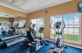 3 dormitorio casa de pueblo 105 m² en Miami, Estados Unidos. $450 000