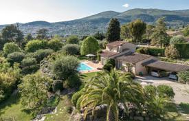 6 dormitorio villa en Grasse, Francia. 1 280 000 €