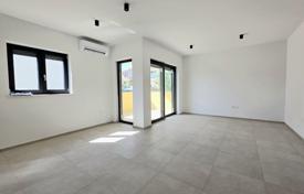 3 dormitorio piso 71 m² en Stinjan, Croacia. 300 000 €