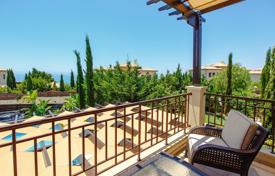 3 dormitorio adosado 215 m² en Aphrodite Hills, Chipre. 1 300 000 €