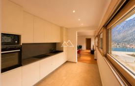 5 dormitorio piso 198 m² en Kotor city, Montenegro. 648 000 €