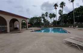 Condominio – Pembroke Pines, Broward, Florida,  Estados Unidos. $276 000