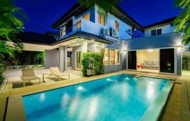 Villa – Mueang Phuket, Phuket, Tailandia. $411 000