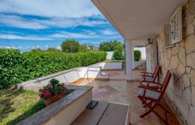 3 dormitorio casa de pueblo 135 m² en Trogir, Croacia. 470 000 €