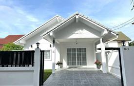 3 dormitorio villa 180 m² en Pattaya, Tailandia. $119 000