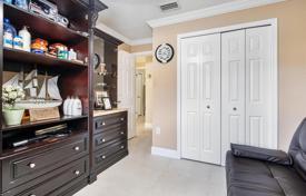 3 dormitorio casa de pueblo 189 m² en Miami, Estados Unidos. $660 000