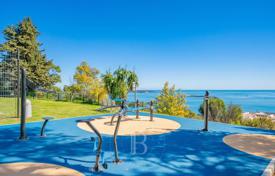 2 dormitorio piso en Vallauris, Francia. 649 000 €