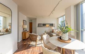 6 dormitorio piso en Old Toronto, Canadá. C$710 000