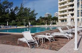 Condominio – Hallandale Beach, Florida, Estados Unidos. $305 000
