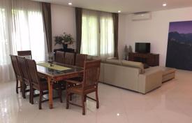 4-dormitorio apartamentos en condominio en Watthana, Tailandia. $3 700  por semana