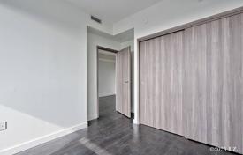 4 dormitorio piso en North York, Canadá. C$796 000