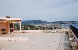 4 dormitorio ático 119 m² en Fabron, Francia. 980 000 €