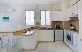 3 dormitorio chalet 175 m² en Pernera, Chipre. 750 000 €