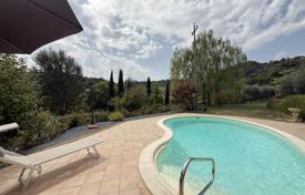 3 dormitorio piso 240 m² en San Miniato, Italia. 870 000 €