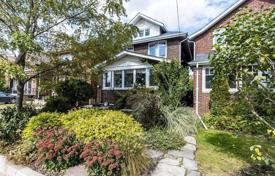 Casa de pueblo – Etobicoke, Toronto, Ontario,  Canadá. C$1 904 000