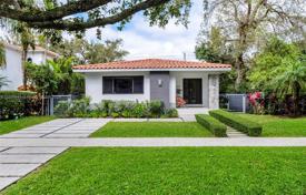 3 dormitorio casa de pueblo 186 m² en Miami Shores, Estados Unidos. $1 571 000