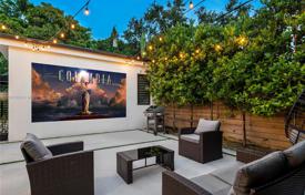 5 dormitorio casa de pueblo 183 m² en Miami, Estados Unidos. $1 549 000