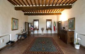 7 dormitorio villa 667 m² en Monteriggioni, Italia. 2 200 000 €