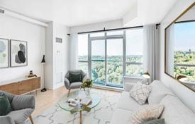 2 dormitorio piso en Lake Shore Boulevard West, Canadá. C$726 000