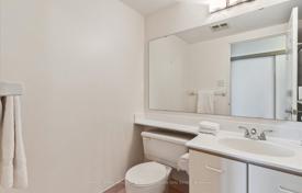 7 dormitorio piso en North York, Canadá. C$901 000