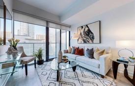 5 dormitorio piso en North York, Canadá. C$881 000