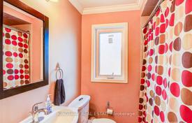6 dormitorio casa de pueblo en Scarborough, Canadá. C$1 480 000