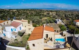 3 dormitorio casa de pueblo 160 m² en Rethimnon, Grecia. 360 000 €