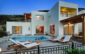 2 dormitorio villa en Ágios Nikolaos, Grecia. 3 450 €  por semana